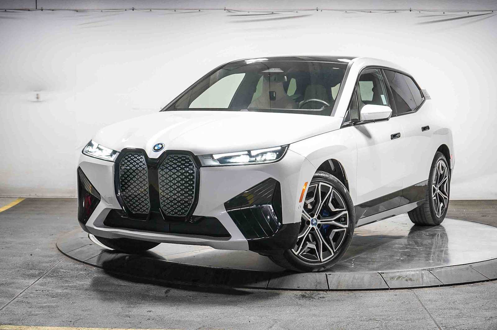 2025 BMW iX xDrive50 -
                  Sherman Oaks, CA