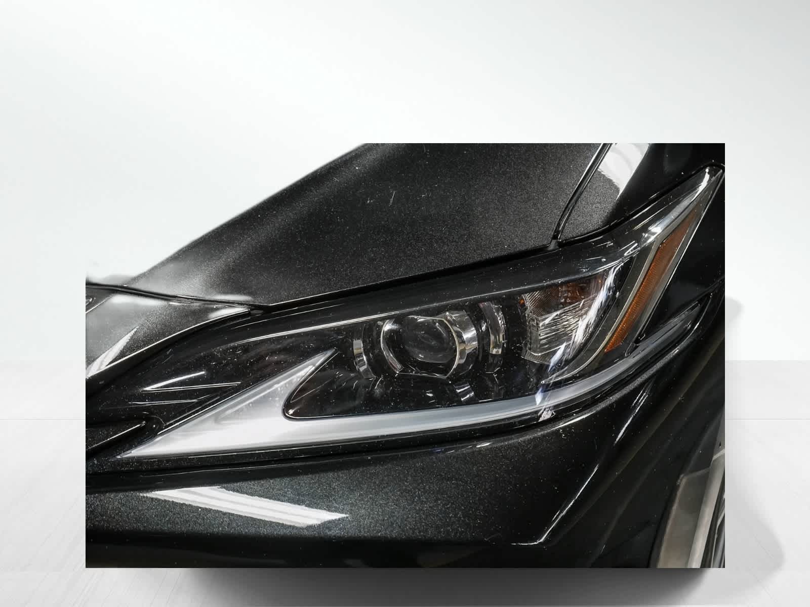 Thumbnail: 2024 Lexus ES - 7