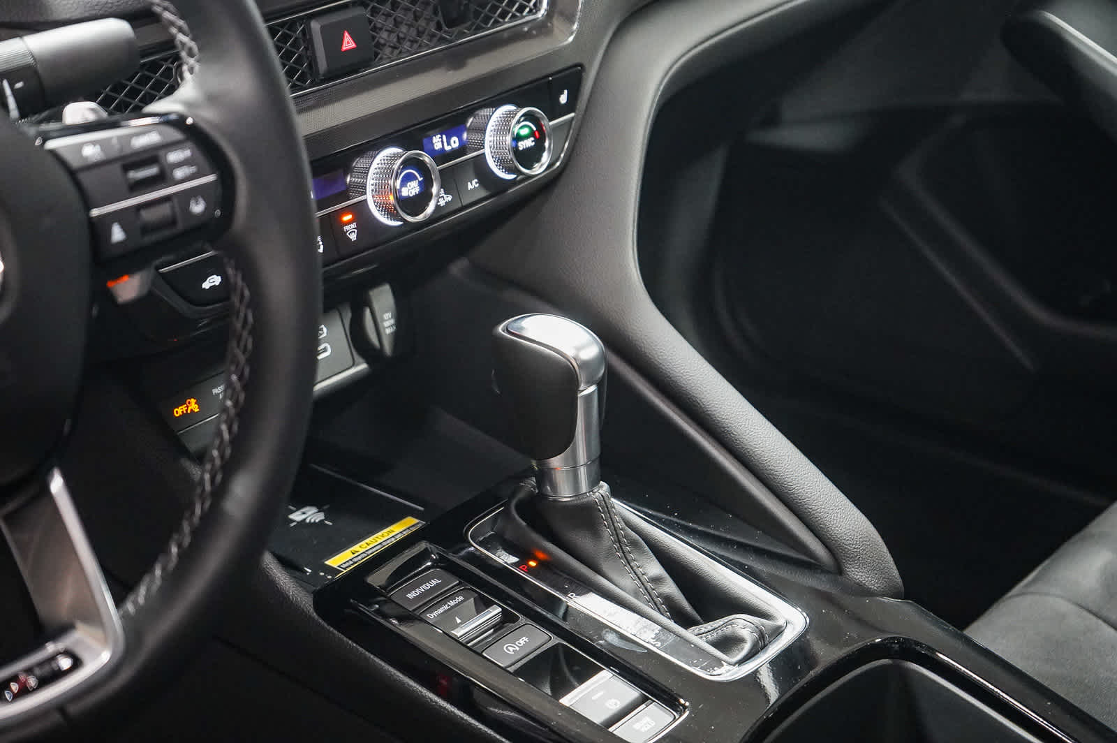 Thumbnail: 2025 Acura Integra - 27