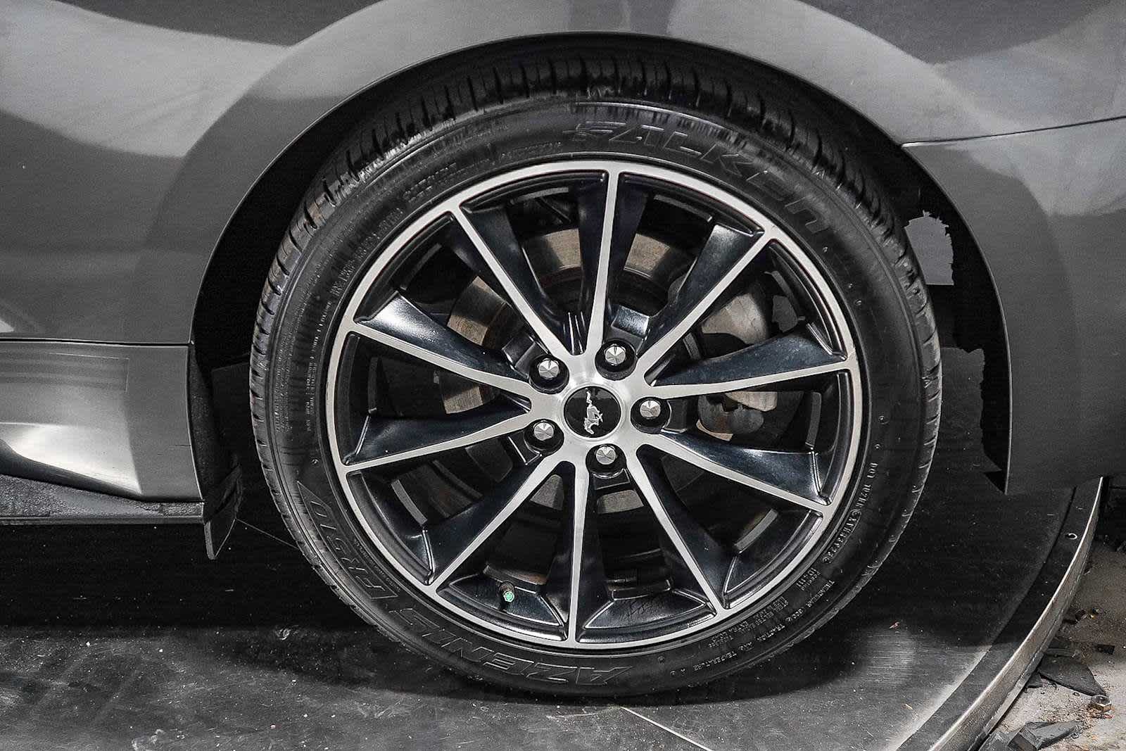 Thumbnail: 2015 Ford Mustang - 12