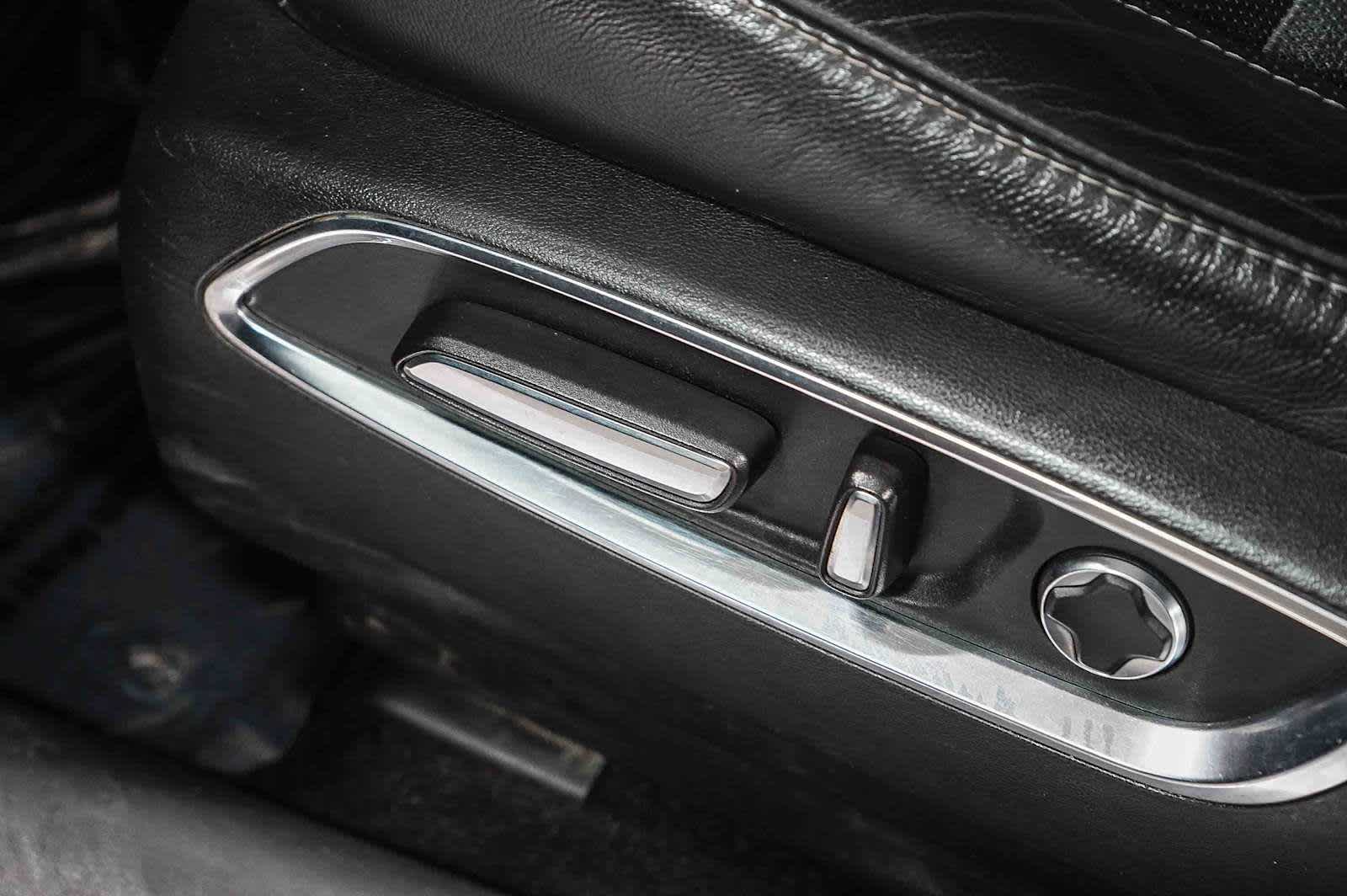 Thumbnail: 2020 Acura MDX - 26