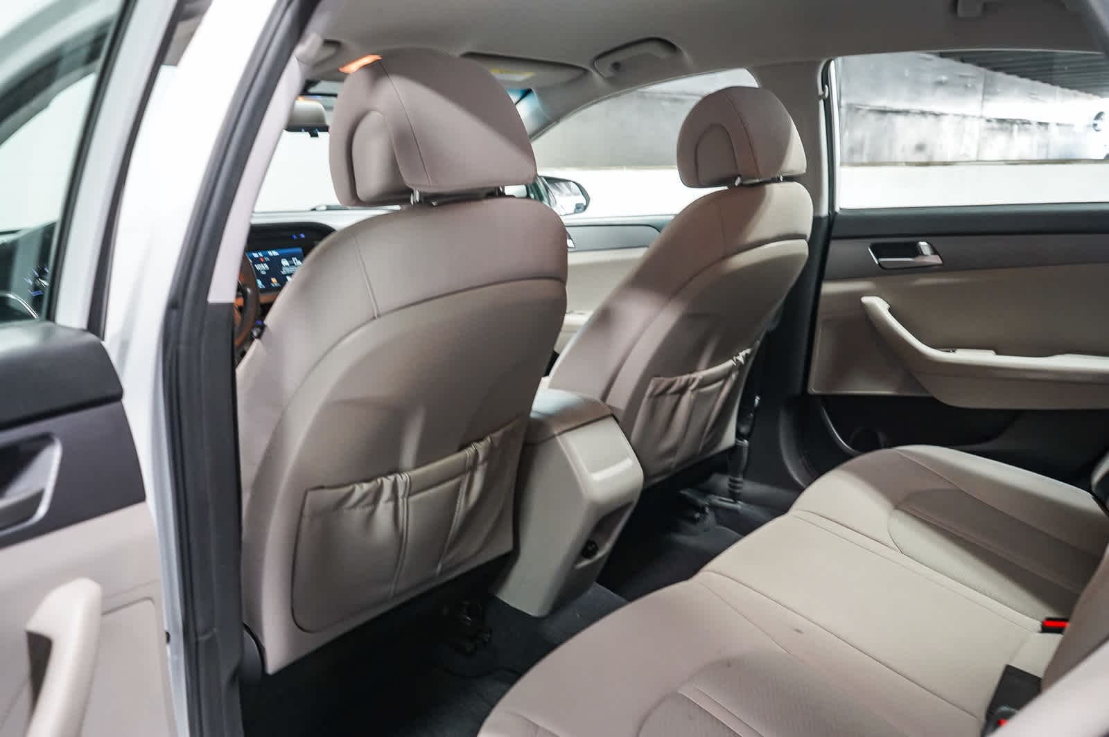 Thumbnail: 2017 Hyundai Sonata - 16