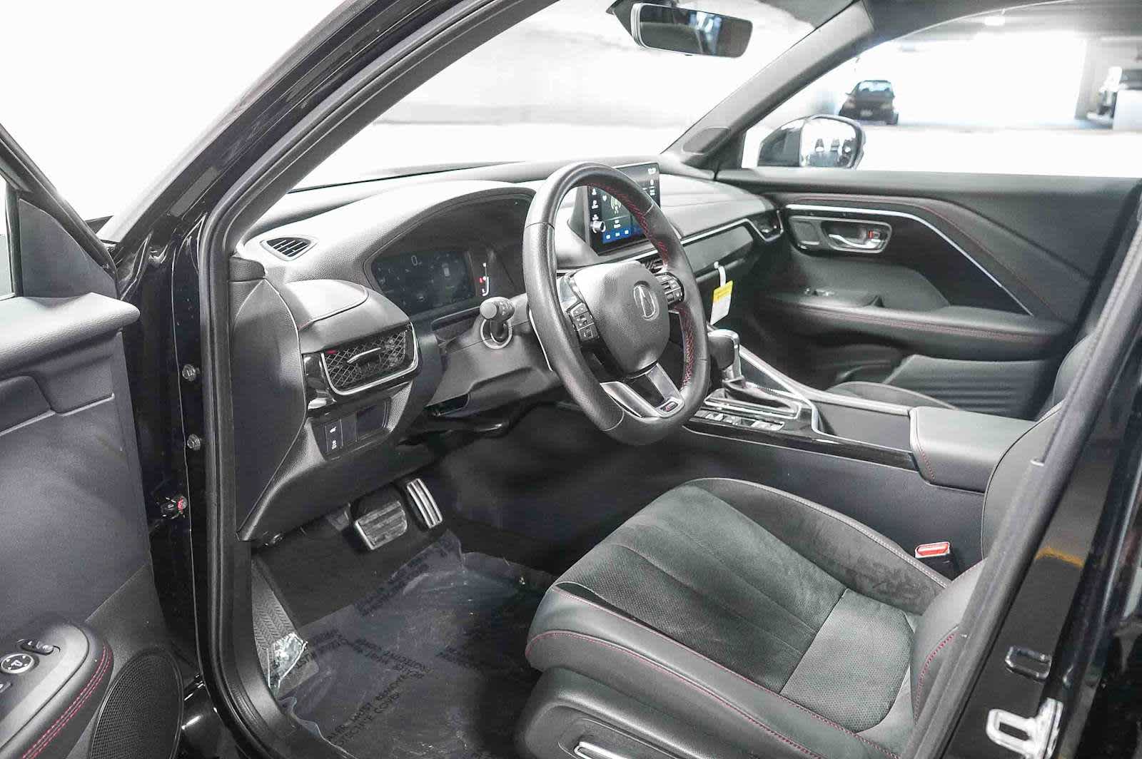 Thumbnail: 2025 Acura ADX - 21