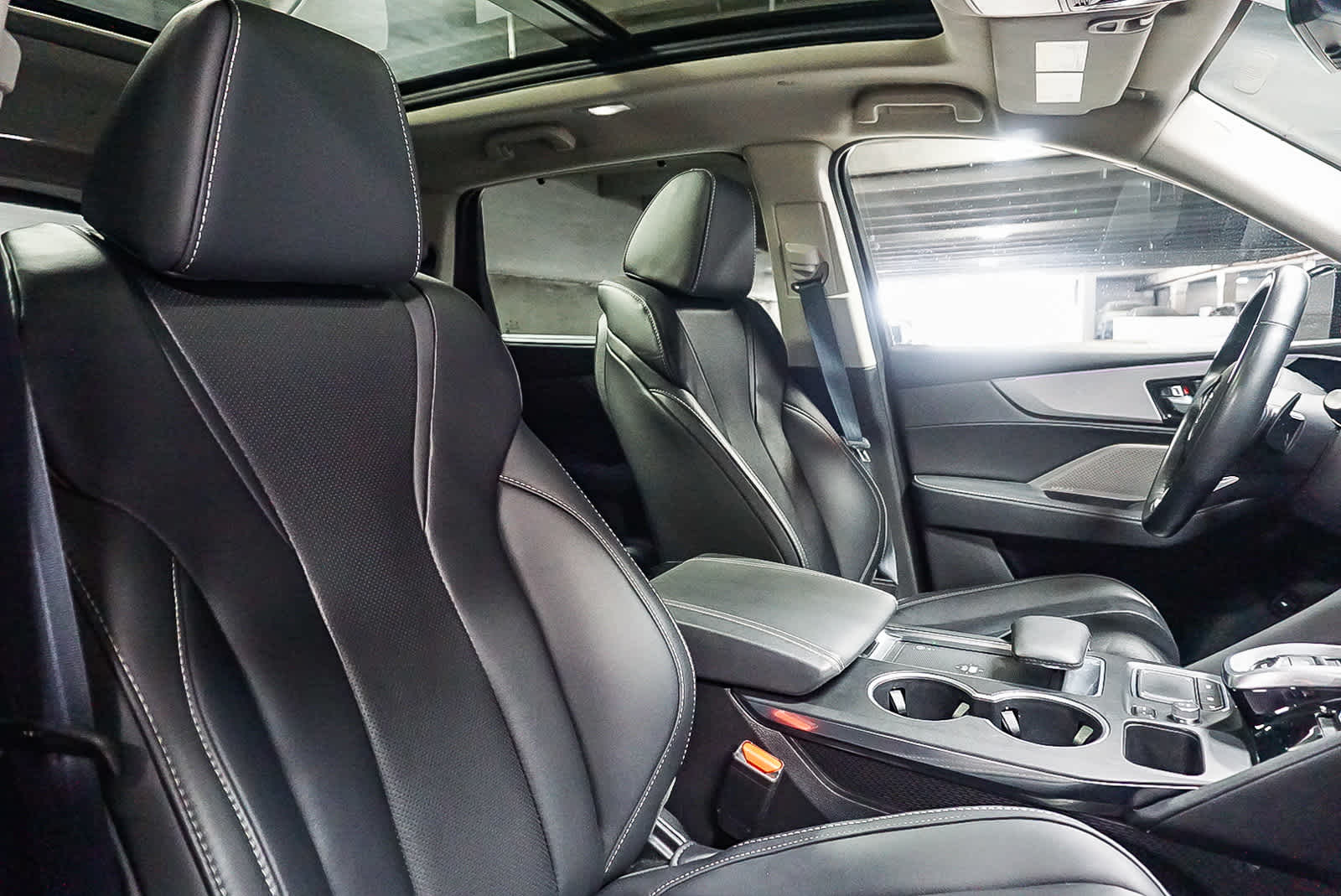 Thumbnail: 2023 Acura MDX - 19