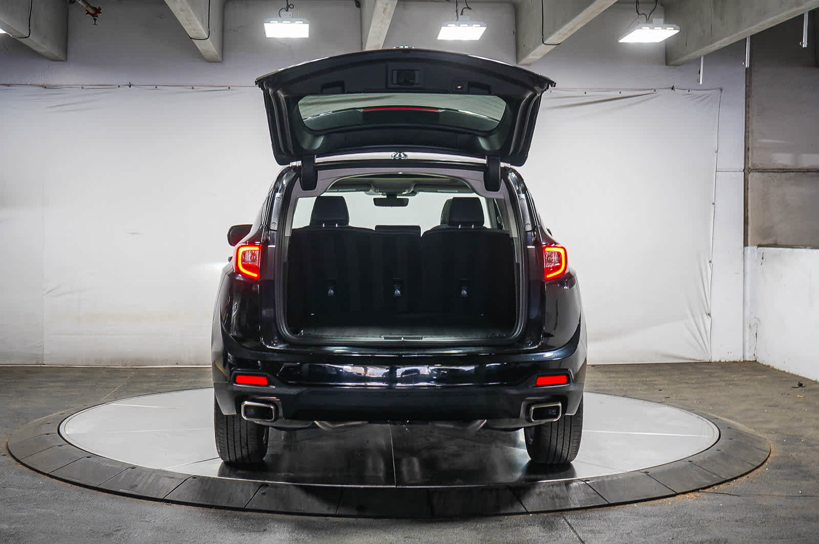 Thumbnail: 2023 Acura RDX - 30