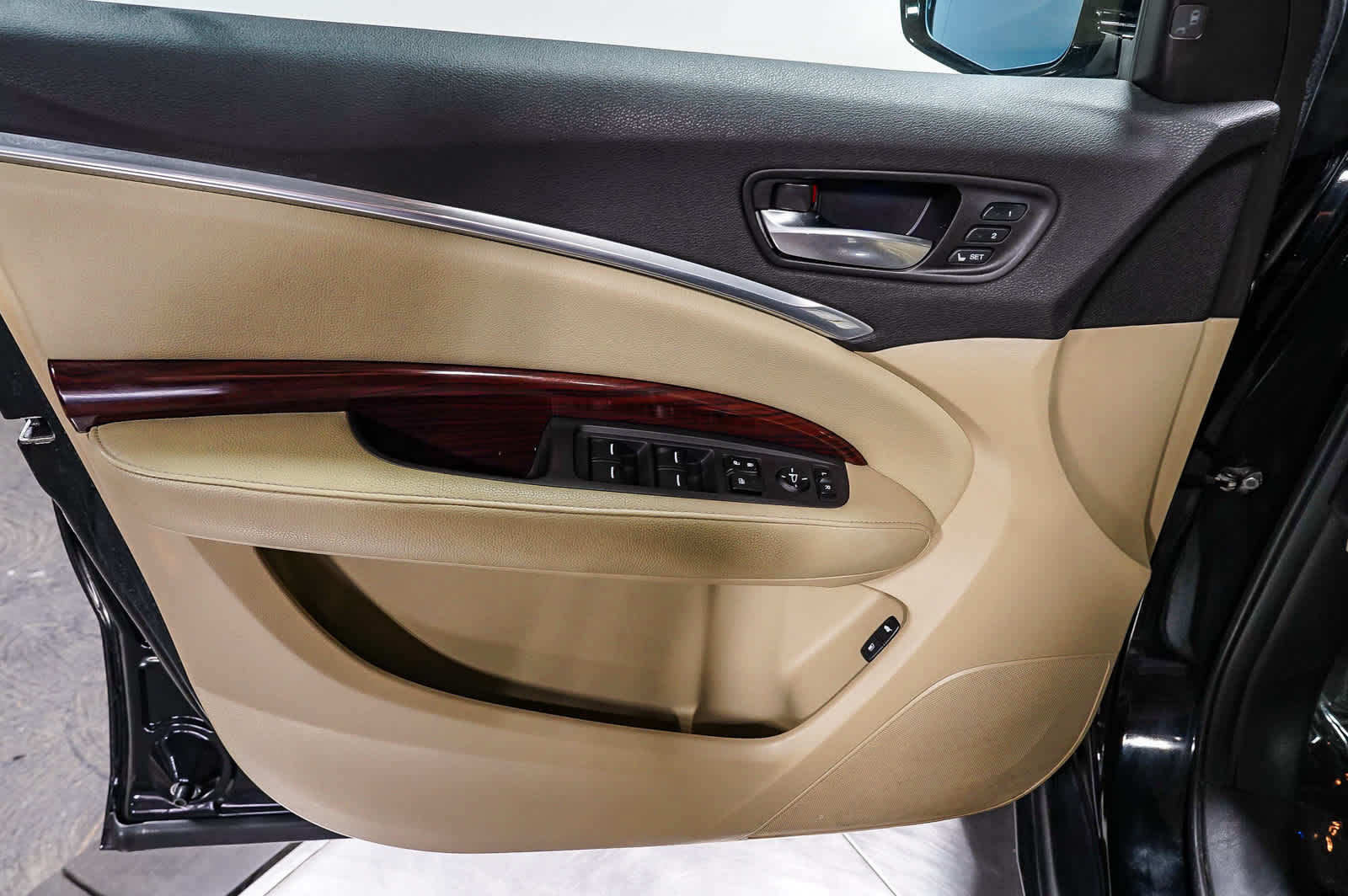 Thumbnail: 2014 Acura MDX - 25