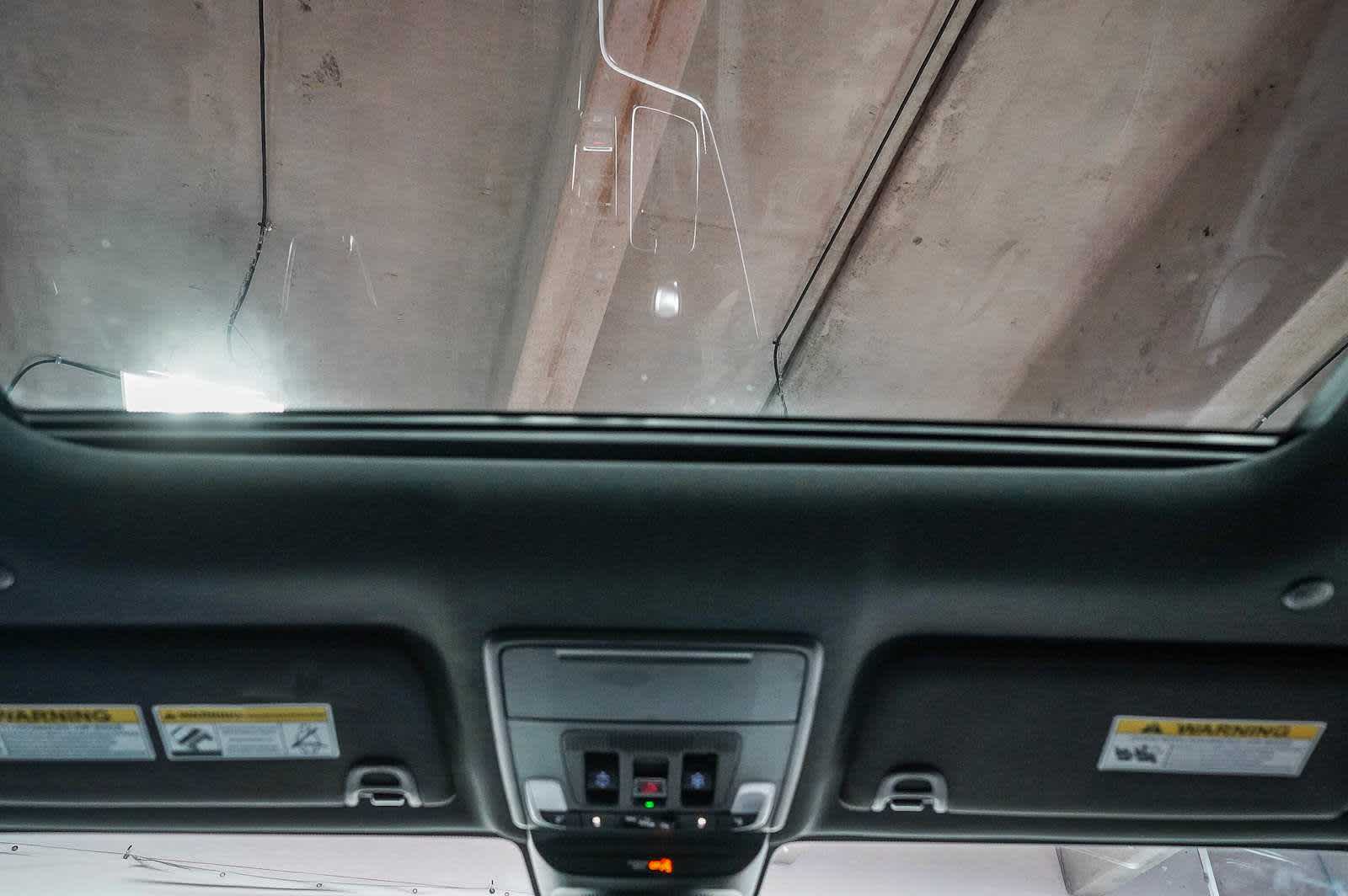 Thumbnail: 2025 Acura ADX - 18