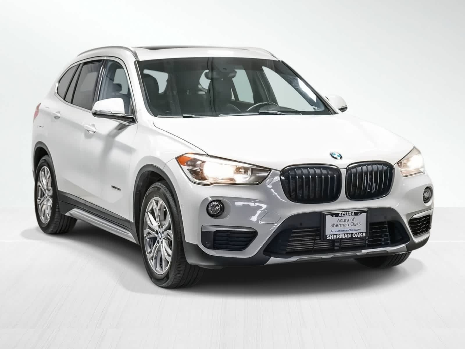 Thumbnail: 2017 BMW X1 - 6