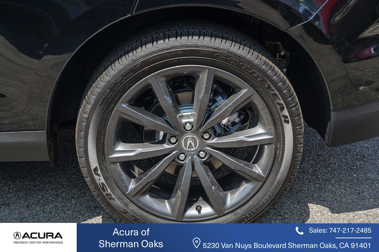 Thumbnail: 2025 Acura RDX - 13