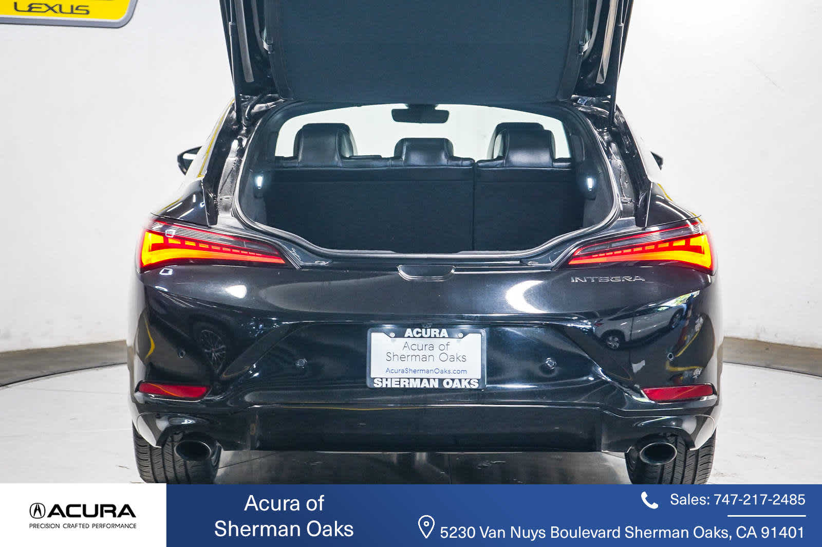 Thumbnail: 2023 Acura Integra - 29