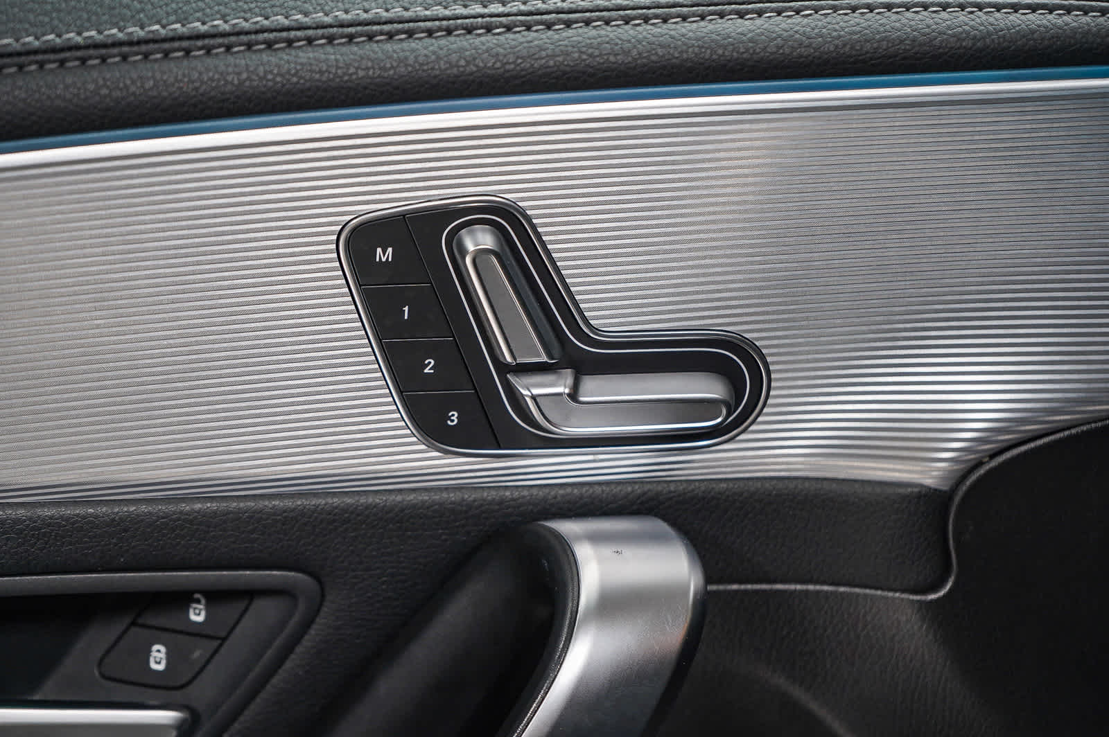 Thumbnail: 2020 Mercedes-Benz CLA - 26