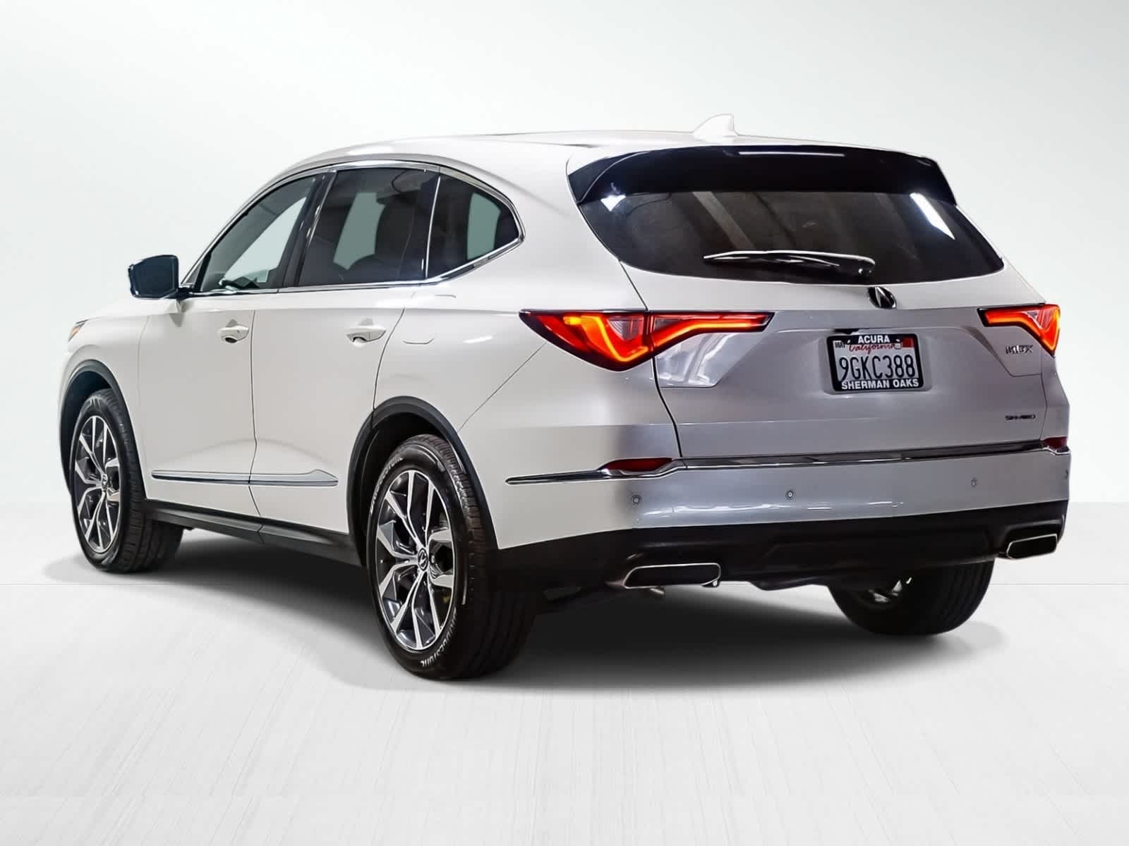 Thumbnail: 2023 Acura MDX - 2