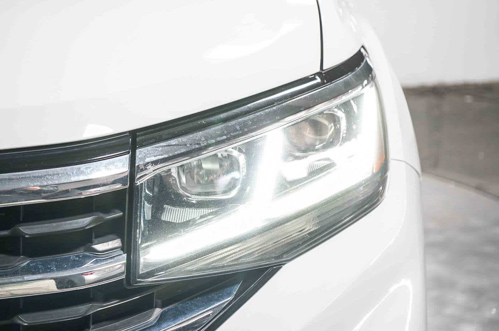 Thumbnail: 2021 Volkswagen Atlas - 8