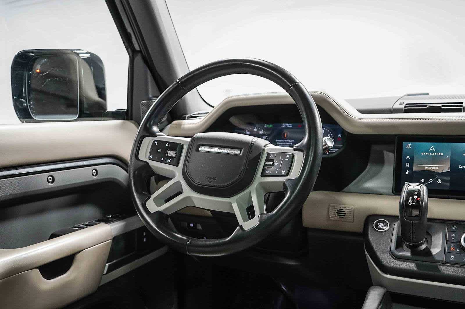 Thumbnail: 2020 Land Rover Defender - 17