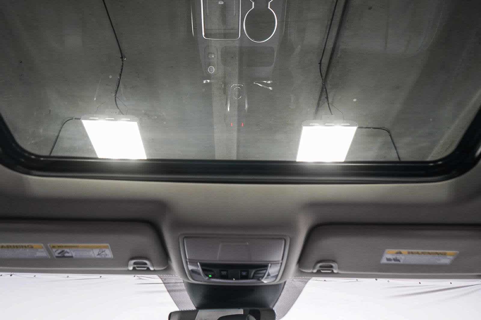 Thumbnail: 2025 Acura MDX - 15