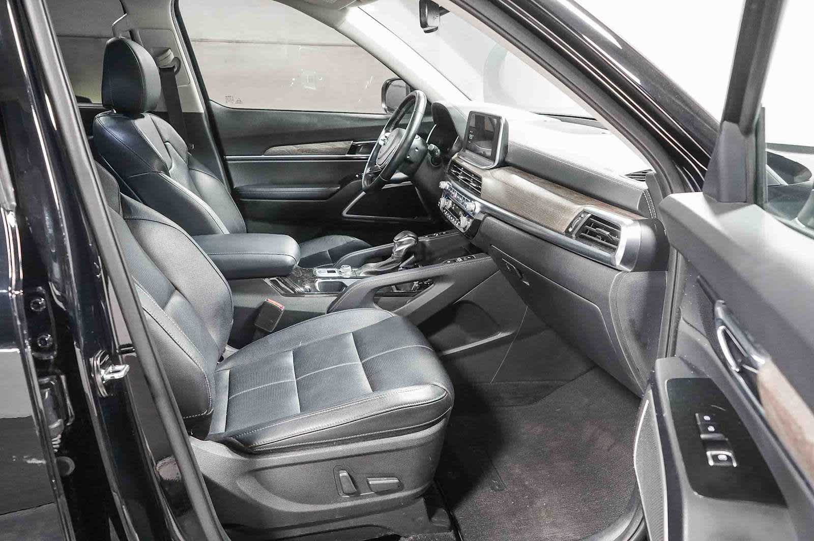 Thumbnail: 2021 Kia Telluride - 19