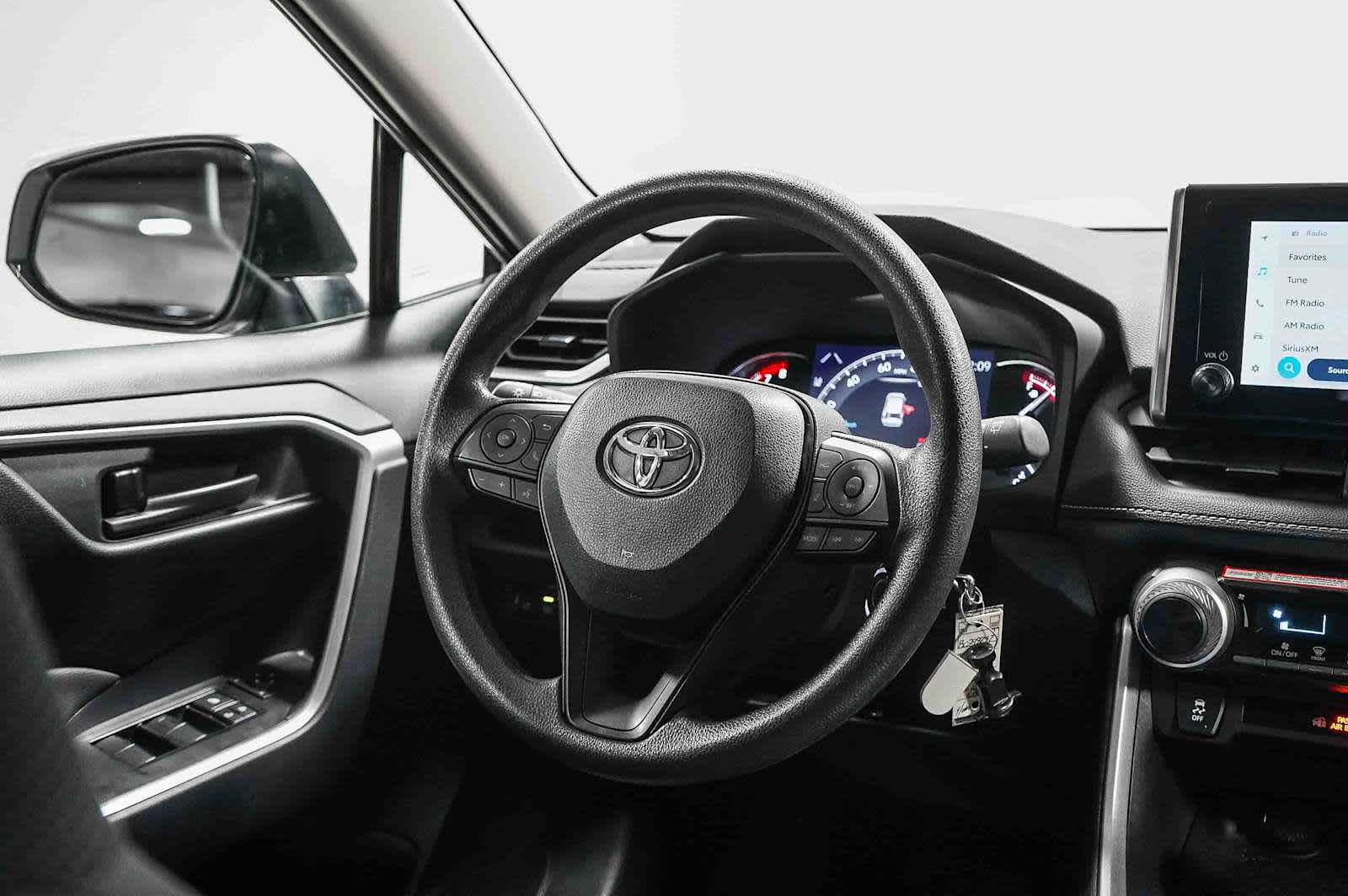 Thumbnail: 2024 Toyota RAV4 - 17