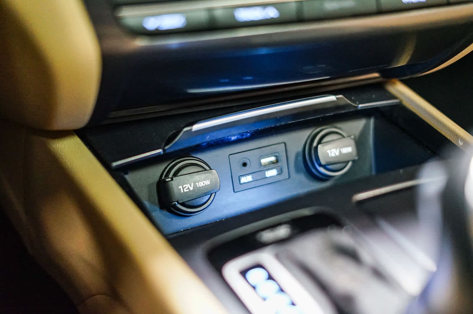 Thumbnail: 2017 Genesis G80 - 27