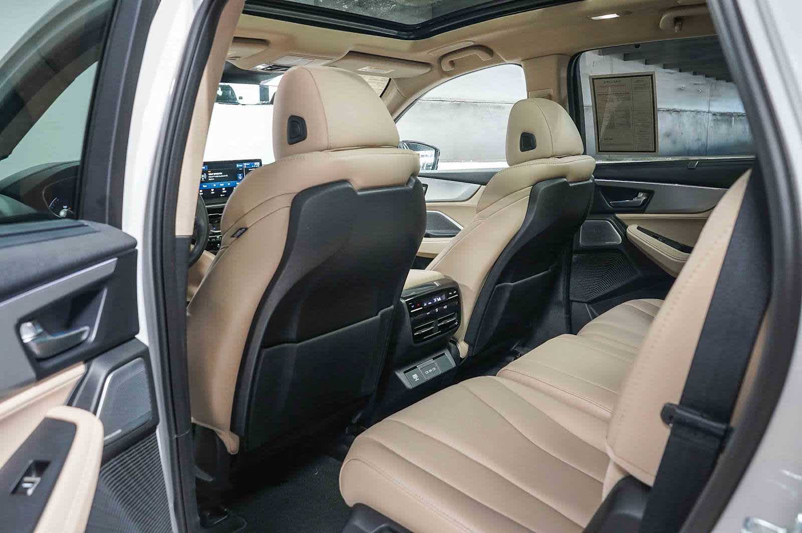 Thumbnail: 2025 Acura MDX - 19