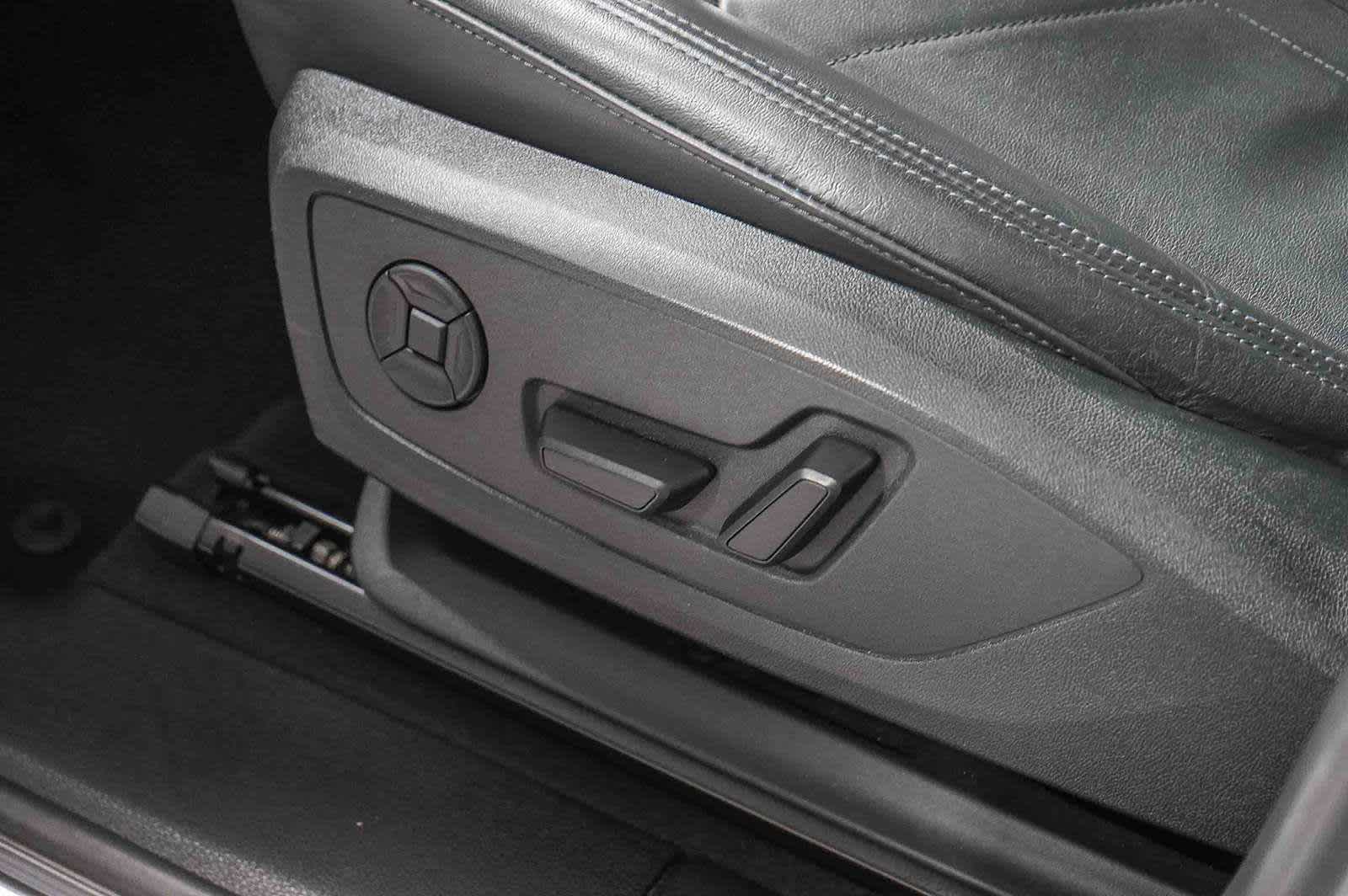 Thumbnail: 2024 Audi Q3 - 25