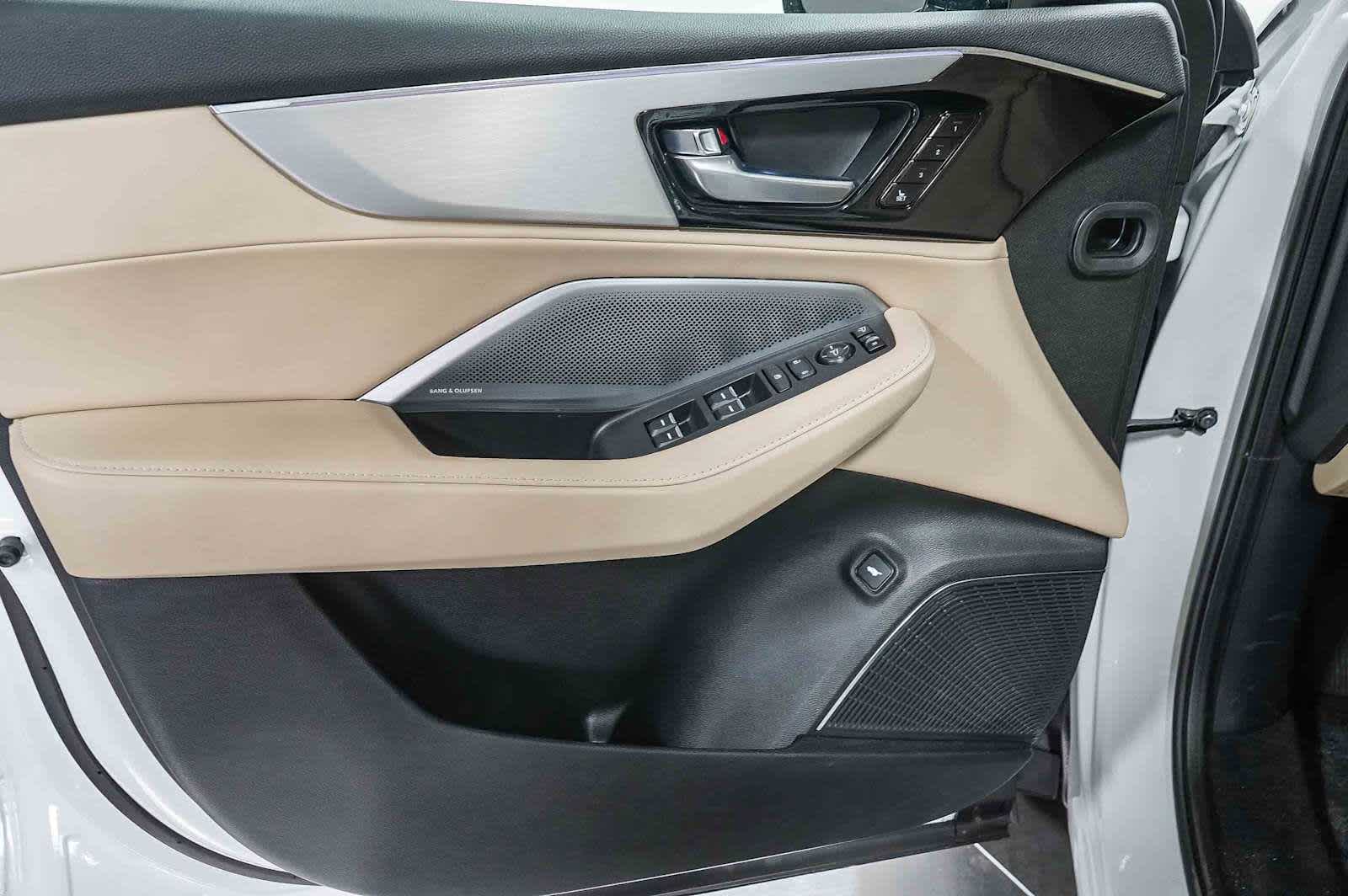 Thumbnail: 2025 Acura MDX - 22