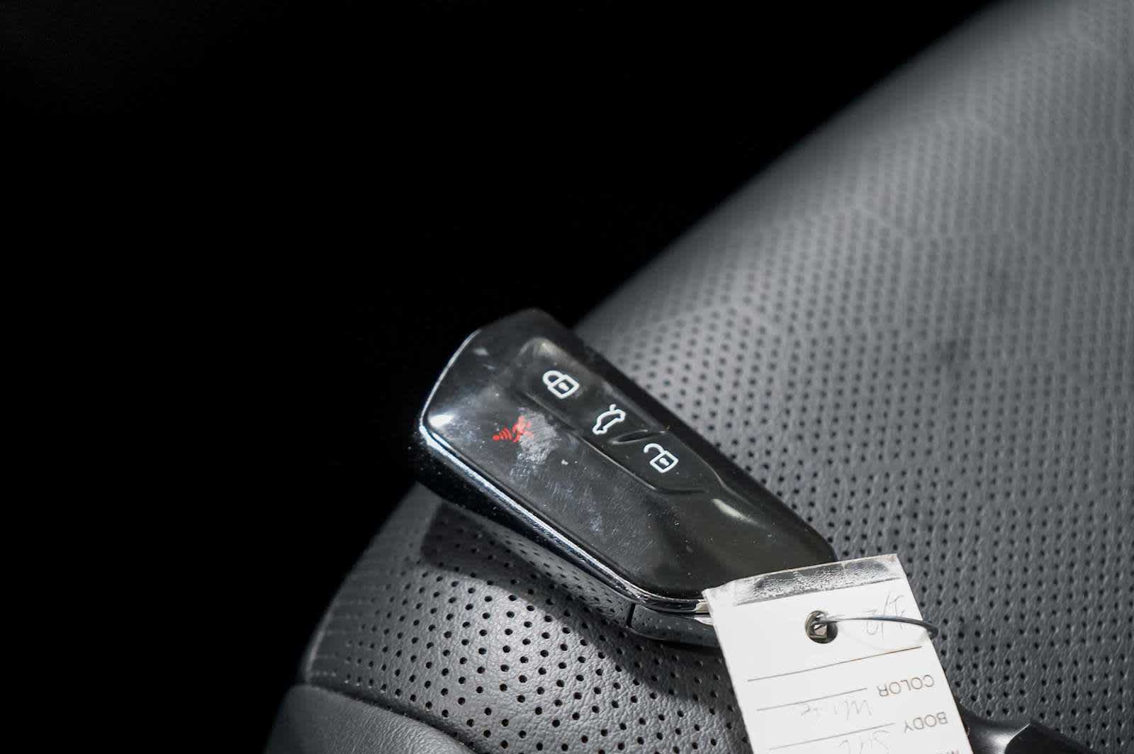 Thumbnail: 2021 Volkswagen ID.4 - 32