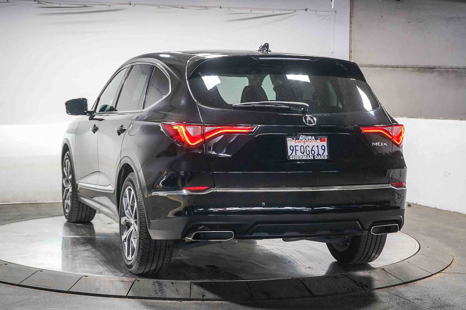 Thumbnail: 2023 Acura MDX - 4