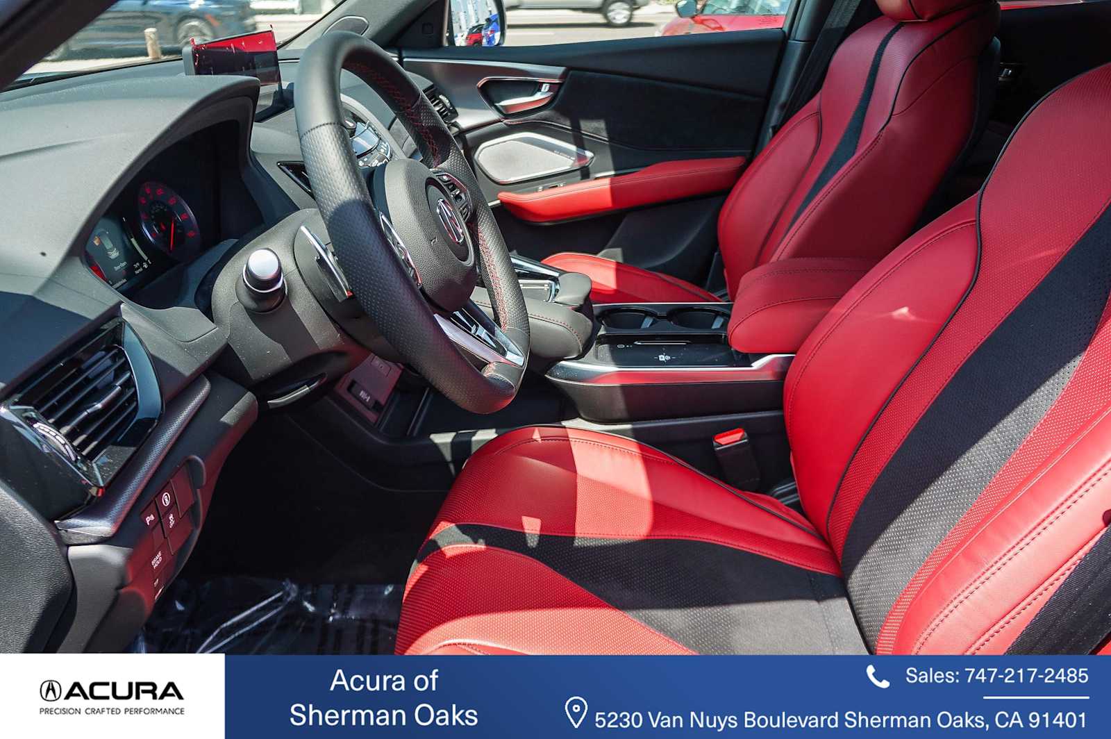 Thumbnail: 2025 Acura RDX - 24