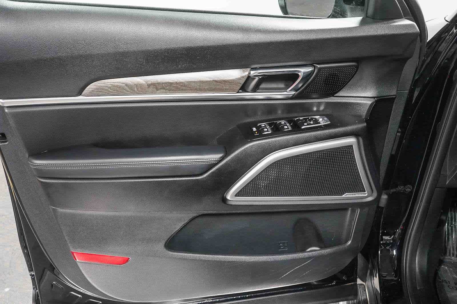 Thumbnail: 2021 Kia Telluride - 25