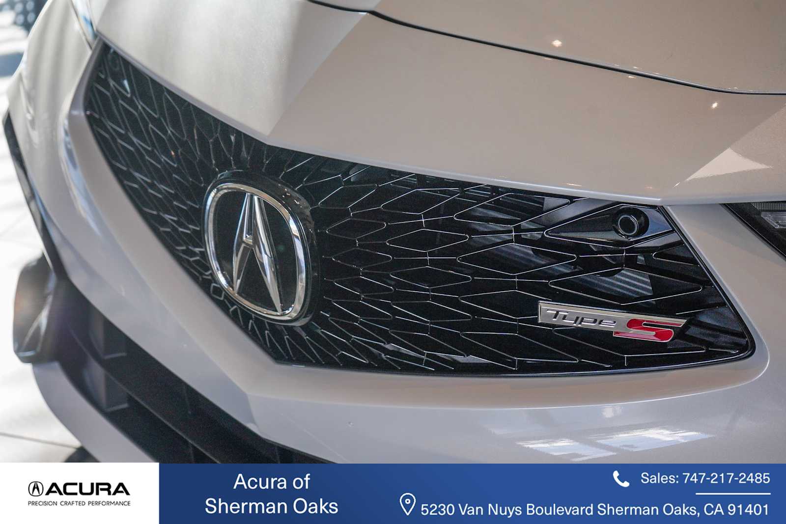 Thumbnail: 2025 Acura Integra - 10