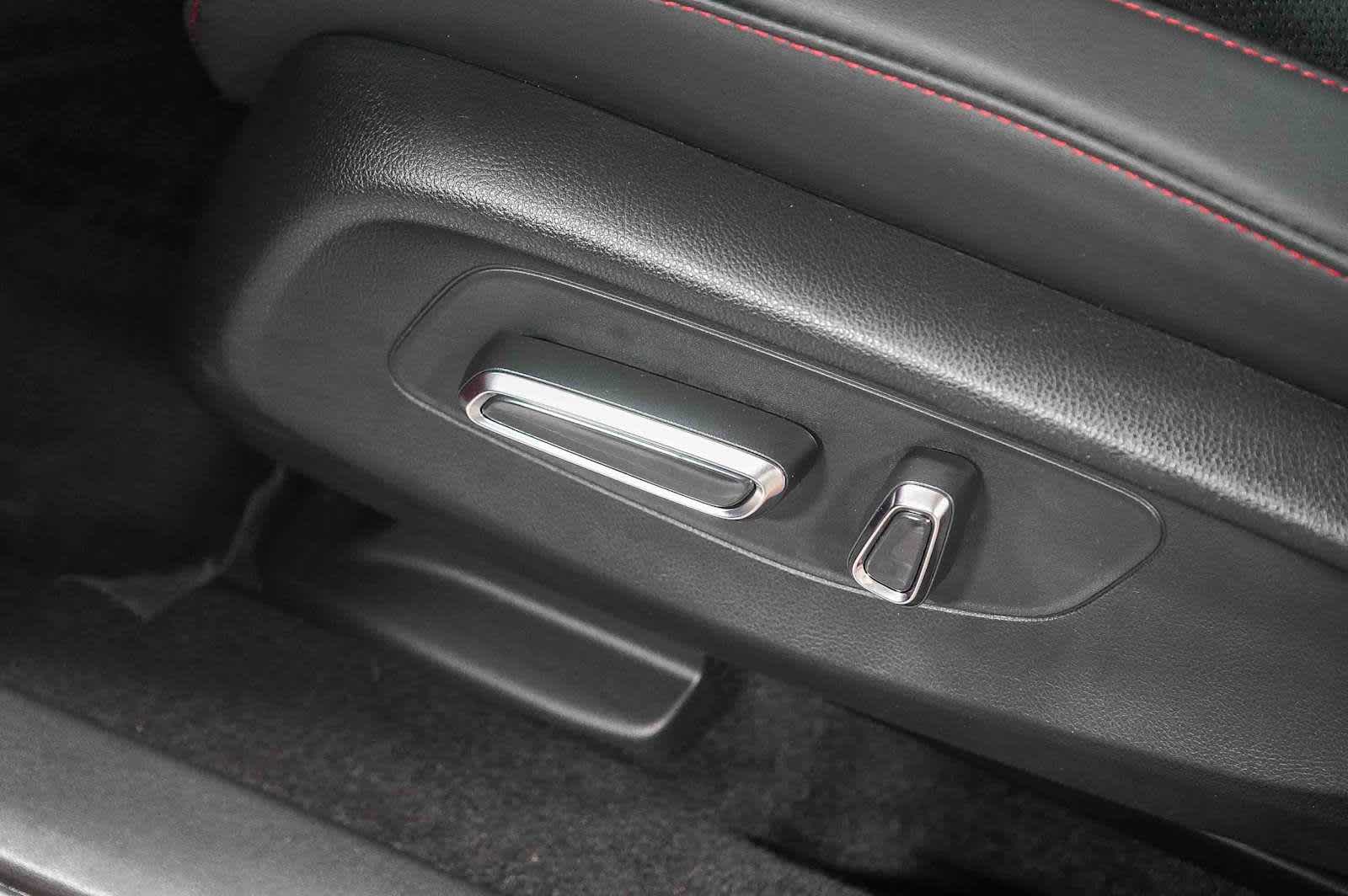 Thumbnail: 2025 Acura ADX - 26