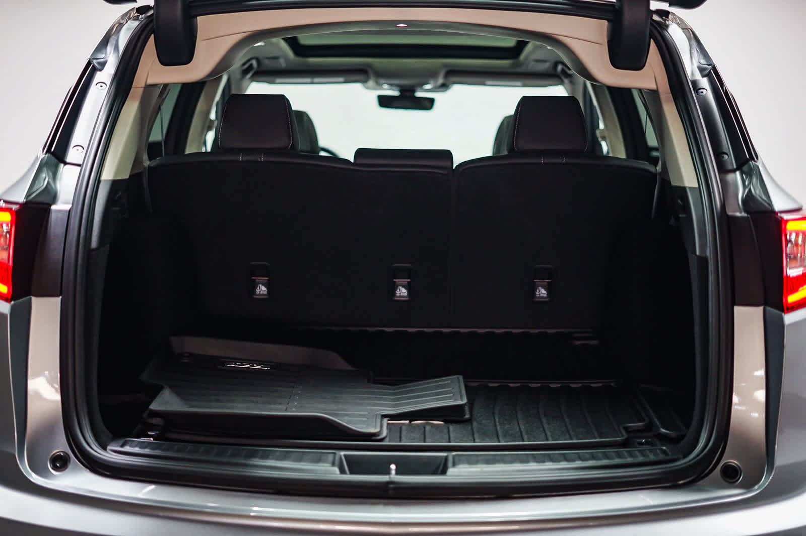 Thumbnail: 2025 Acura RDX - 31