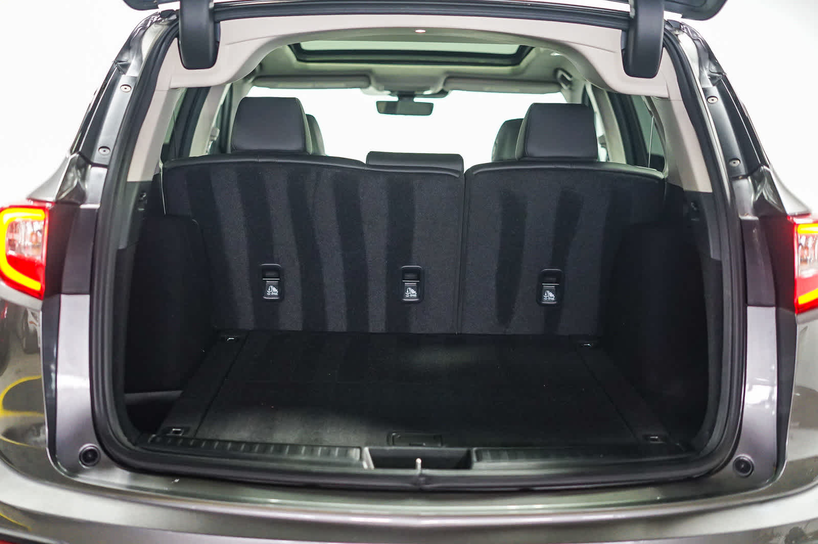 Thumbnail: 2023 Acura RDX - 32