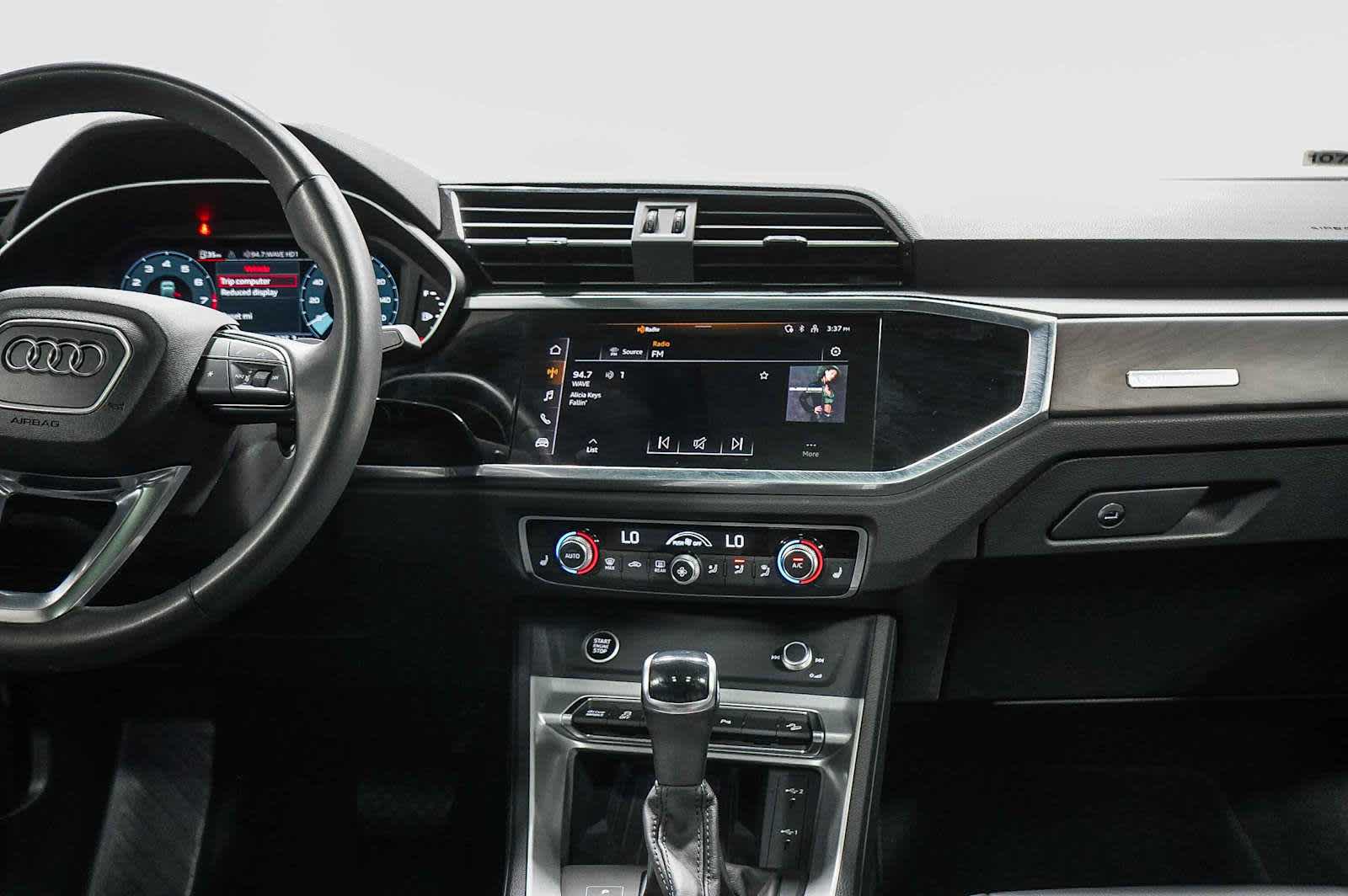 Thumbnail: 2024 Audi Q3 - 14