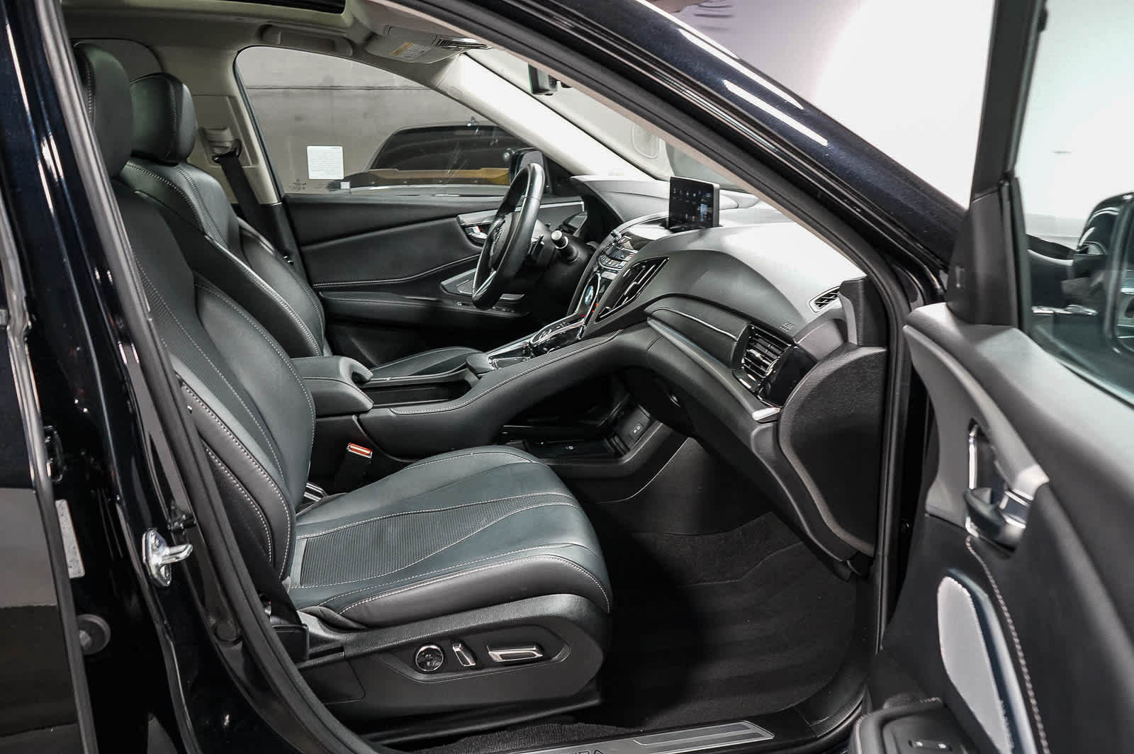 Thumbnail: 2023 Acura RDX - 19