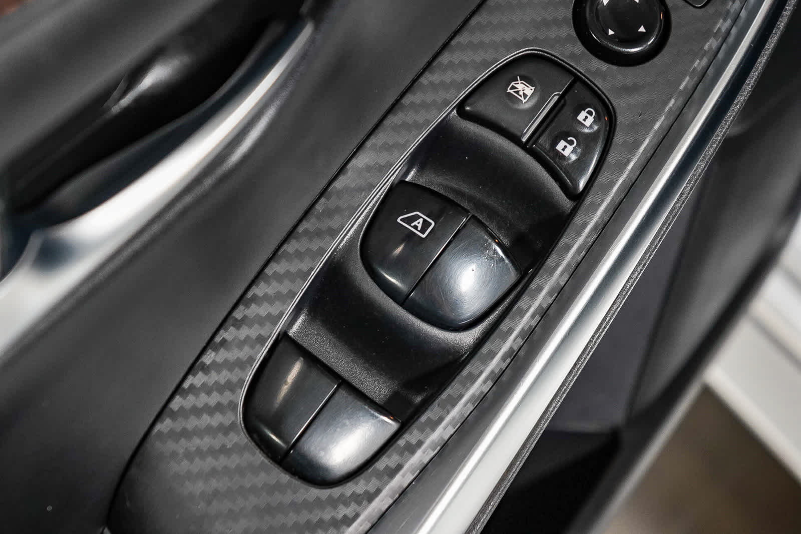 Thumbnail: 2021 Nissan Sentra - 25