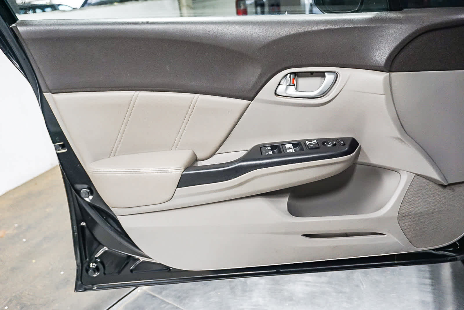 Thumbnail: 2012 Honda Civic - 25