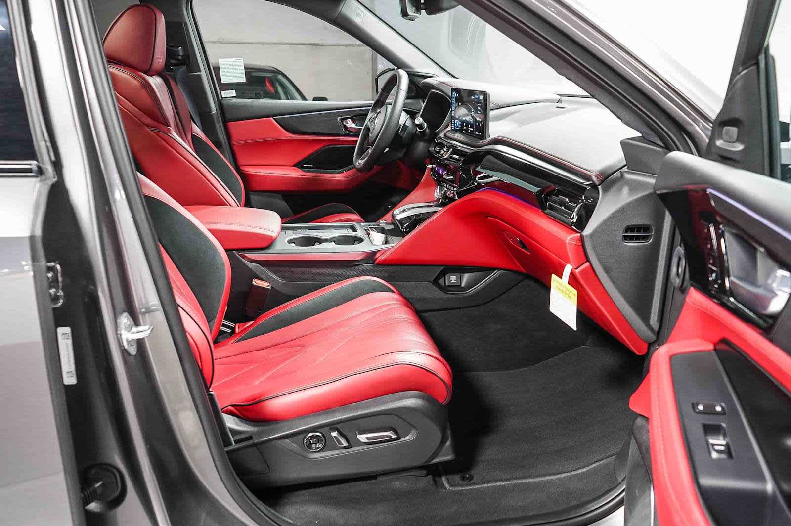 Thumbnail: 2025 Acura MDX - 19