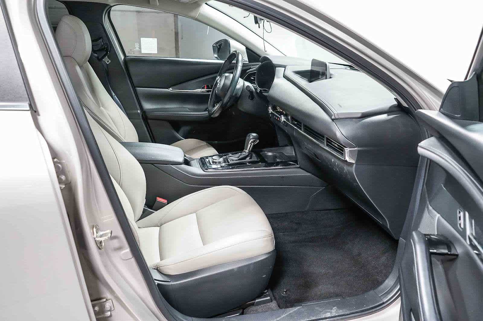 Thumbnail: 2023 Mazda CX-30 - 17