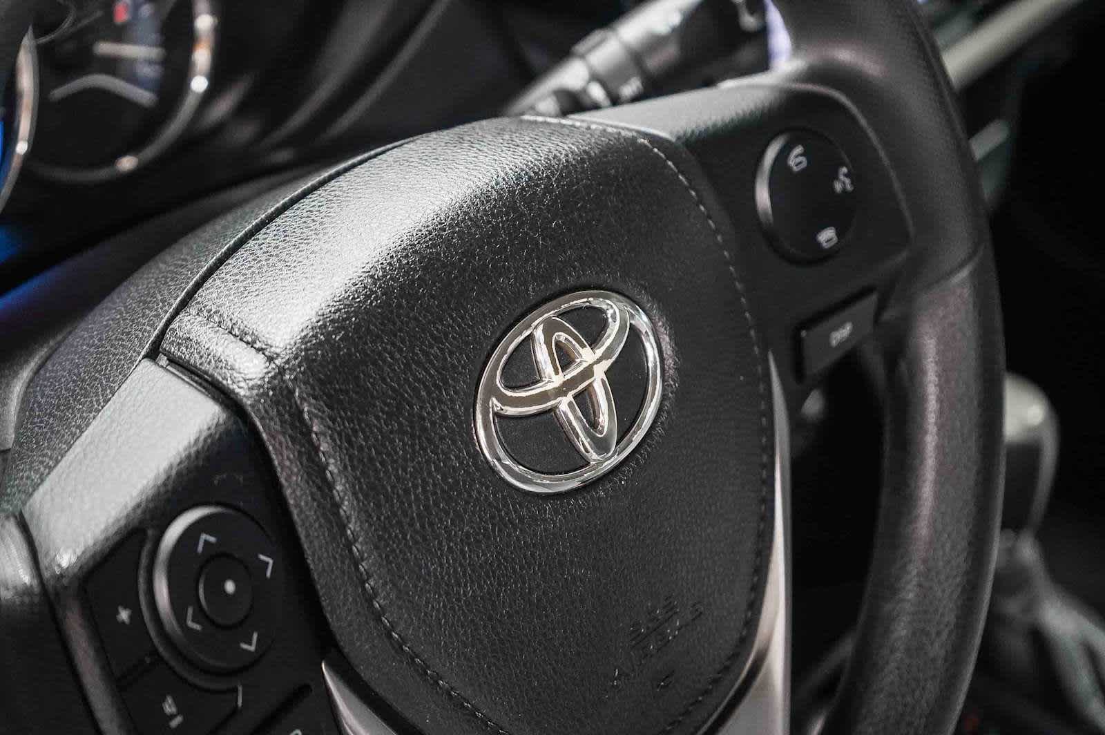 Thumbnail: 2016 Toyota Corolla - 23