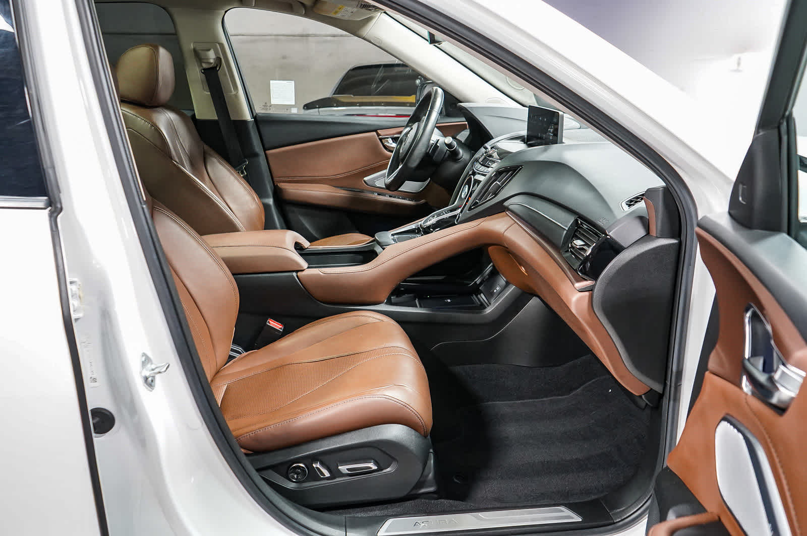 Thumbnail: 2023 Acura RDX - 18