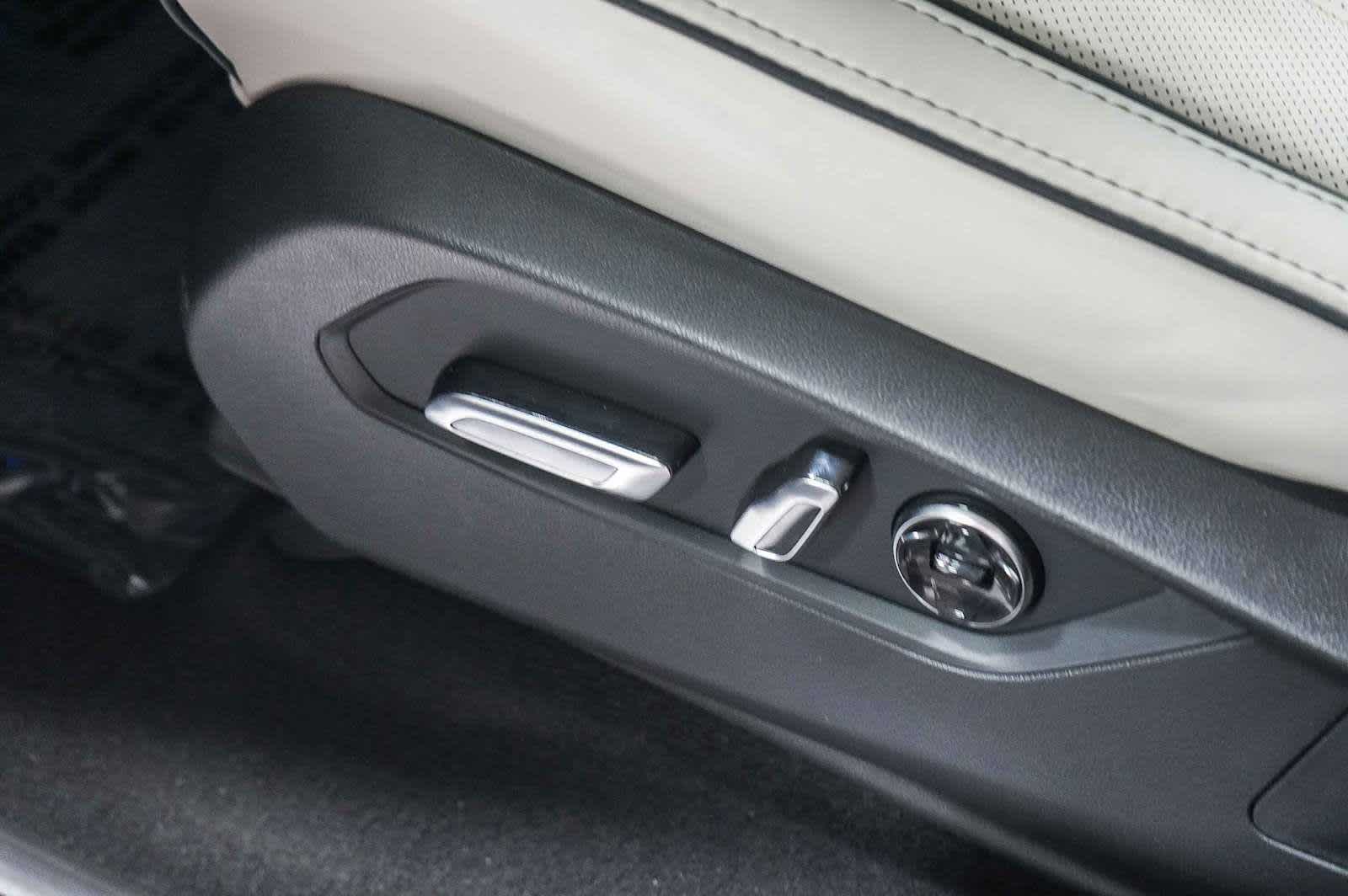 Thumbnail: 2026 Acura MDX - 24