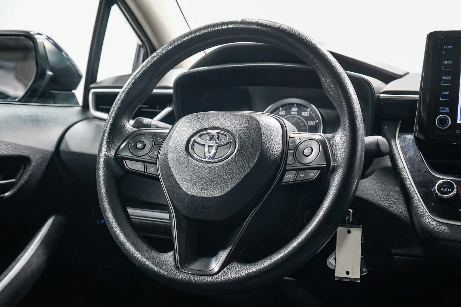 Thumbnail: 2022 Toyota Corolla - 17