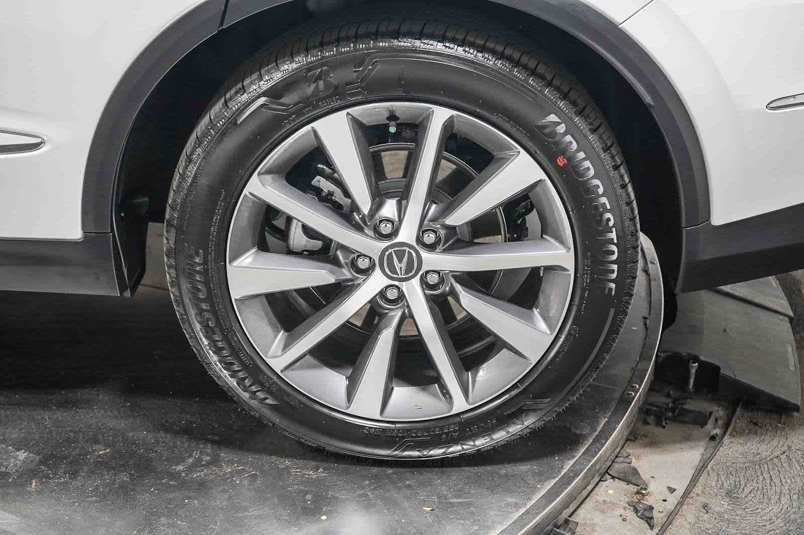 Thumbnail: 2025 Acura MDX - 5