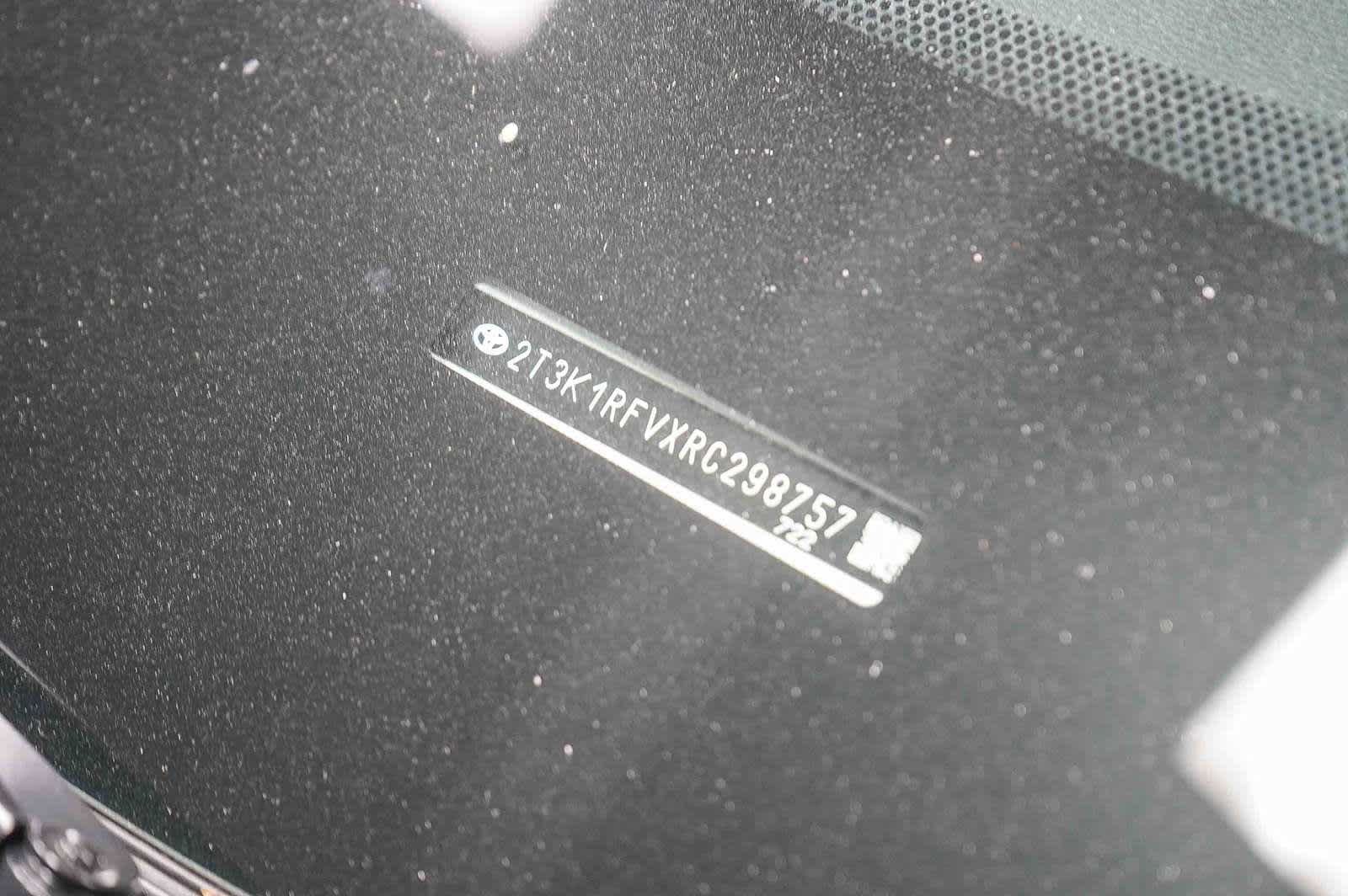 Thumbnail: 2024 Toyota RAV4 - 32