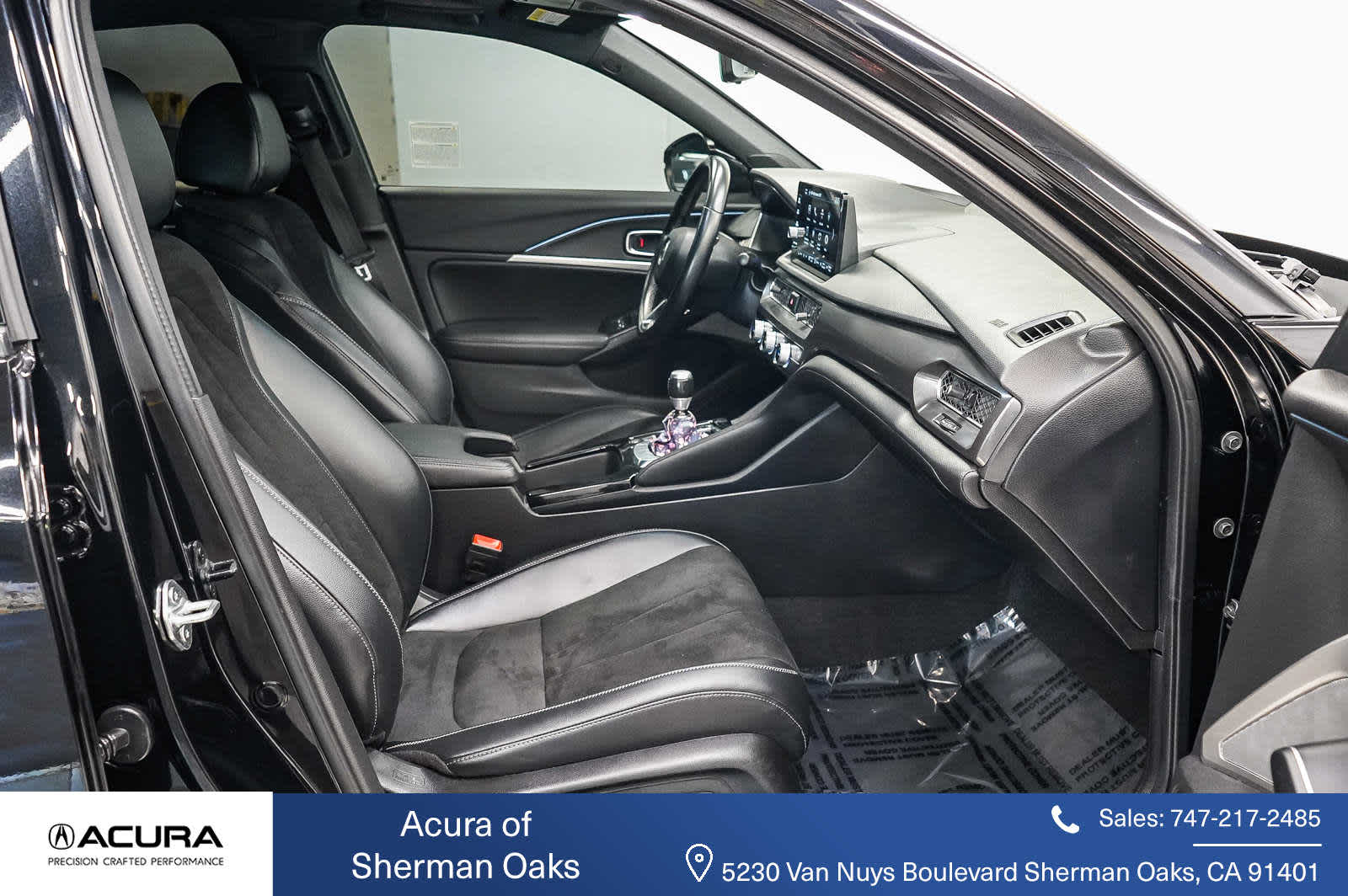 Thumbnail: 2023 Acura Integra - 19