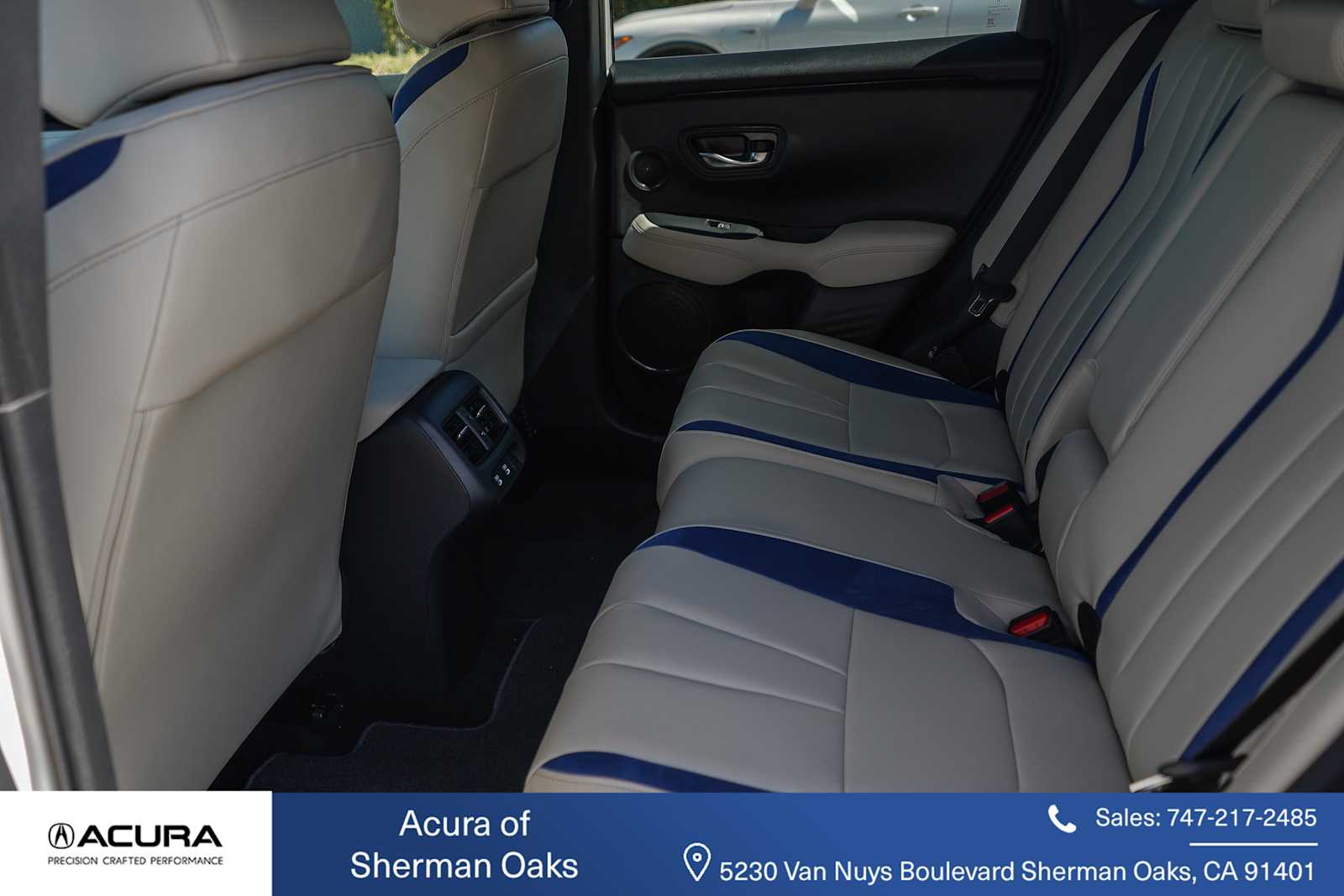 Thumbnail: 2025 Acura ADX - 25