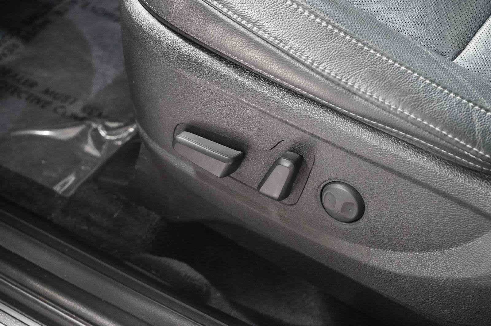 Thumbnail: 2021 Kia Telluride - 26