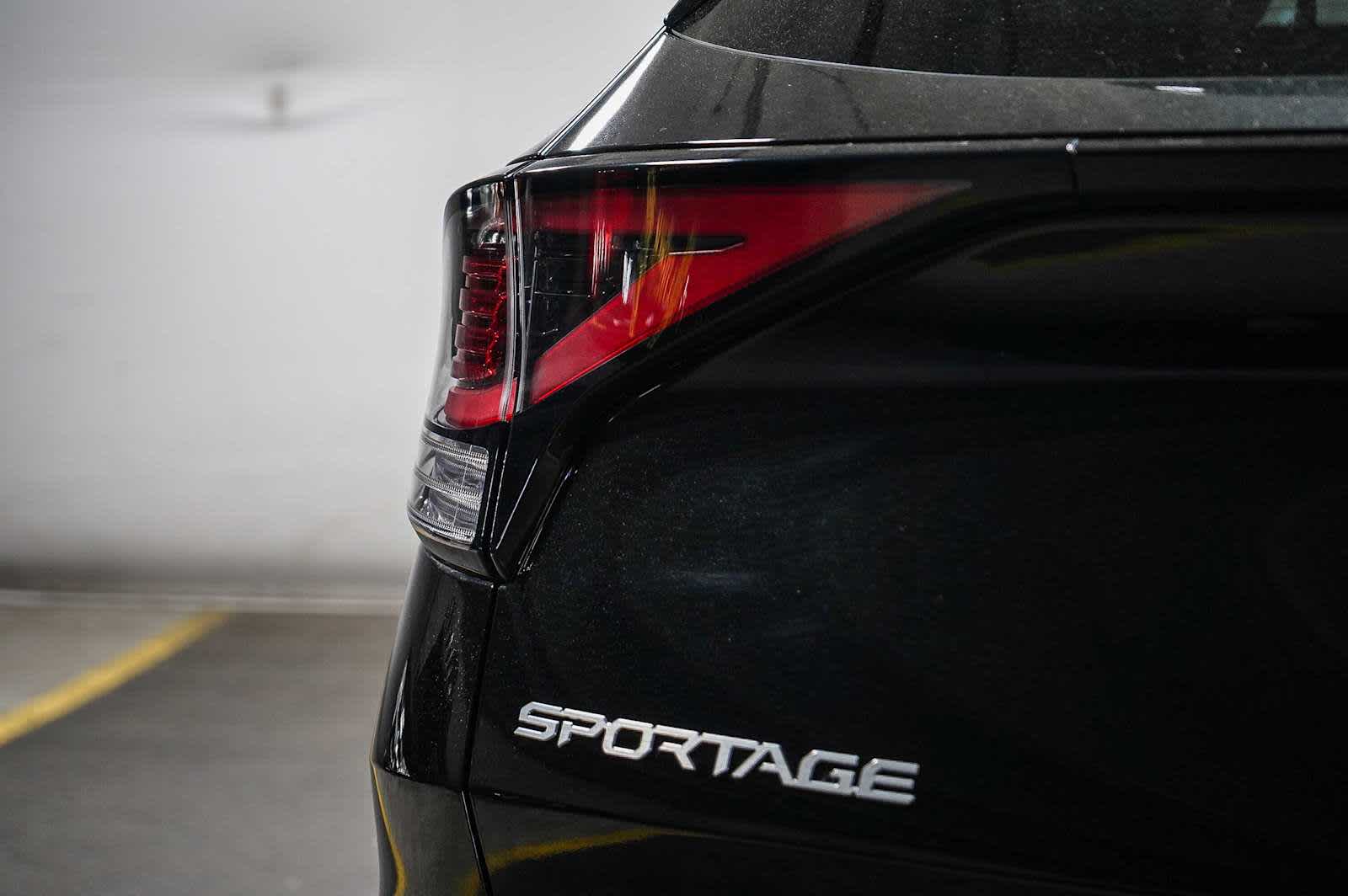 Thumbnail: 2023 Kia Sportage - 13