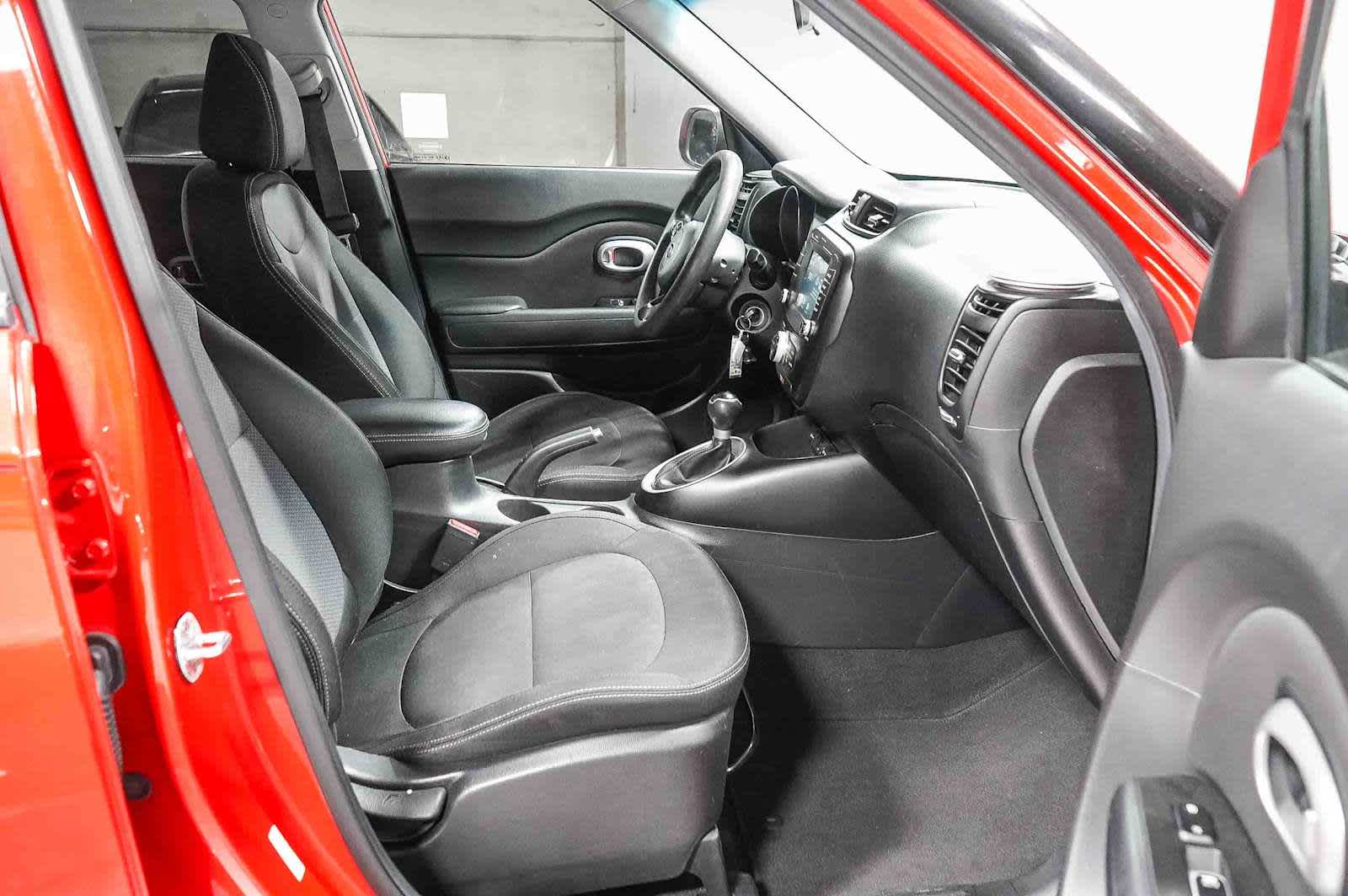 Thumbnail: 2018 Kia Soul - 18